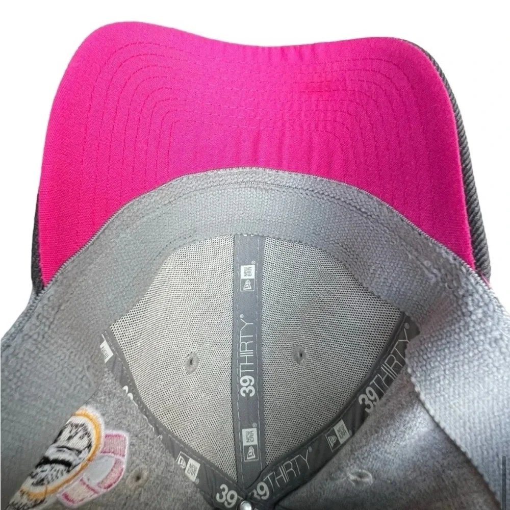 Washington Redskins Breast Cancer Hat - size Small/Medium